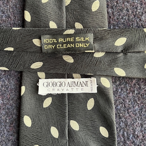 Giorgio Armani Neck Tie - Picture 5 of 5